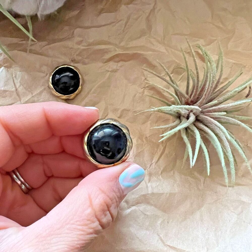 Vintage 1980s black clip-on earrings gold tone‎ lavish ornate victorian retro